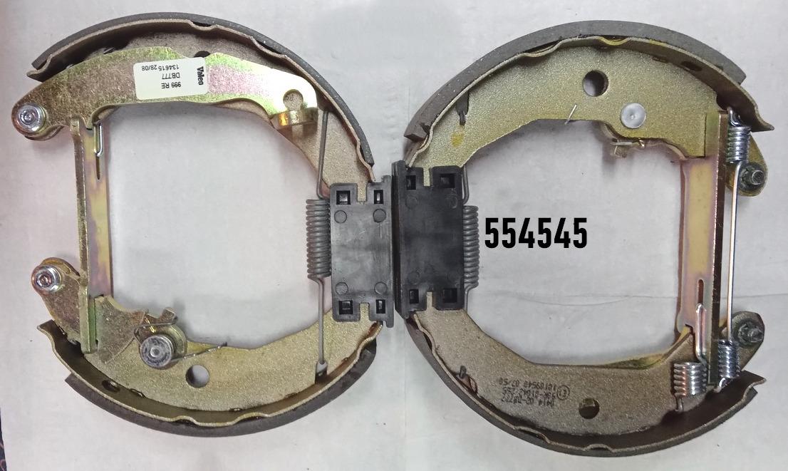 Kit freins FORD Sierra 1,6 LesAnciennes.com