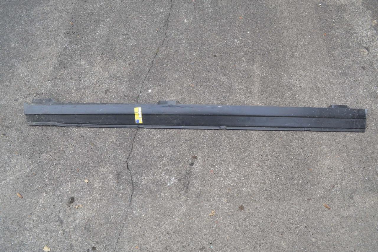 Bas de caisse DT PEUGEOT 305 Berline Break, neuf LesAnciennes.com