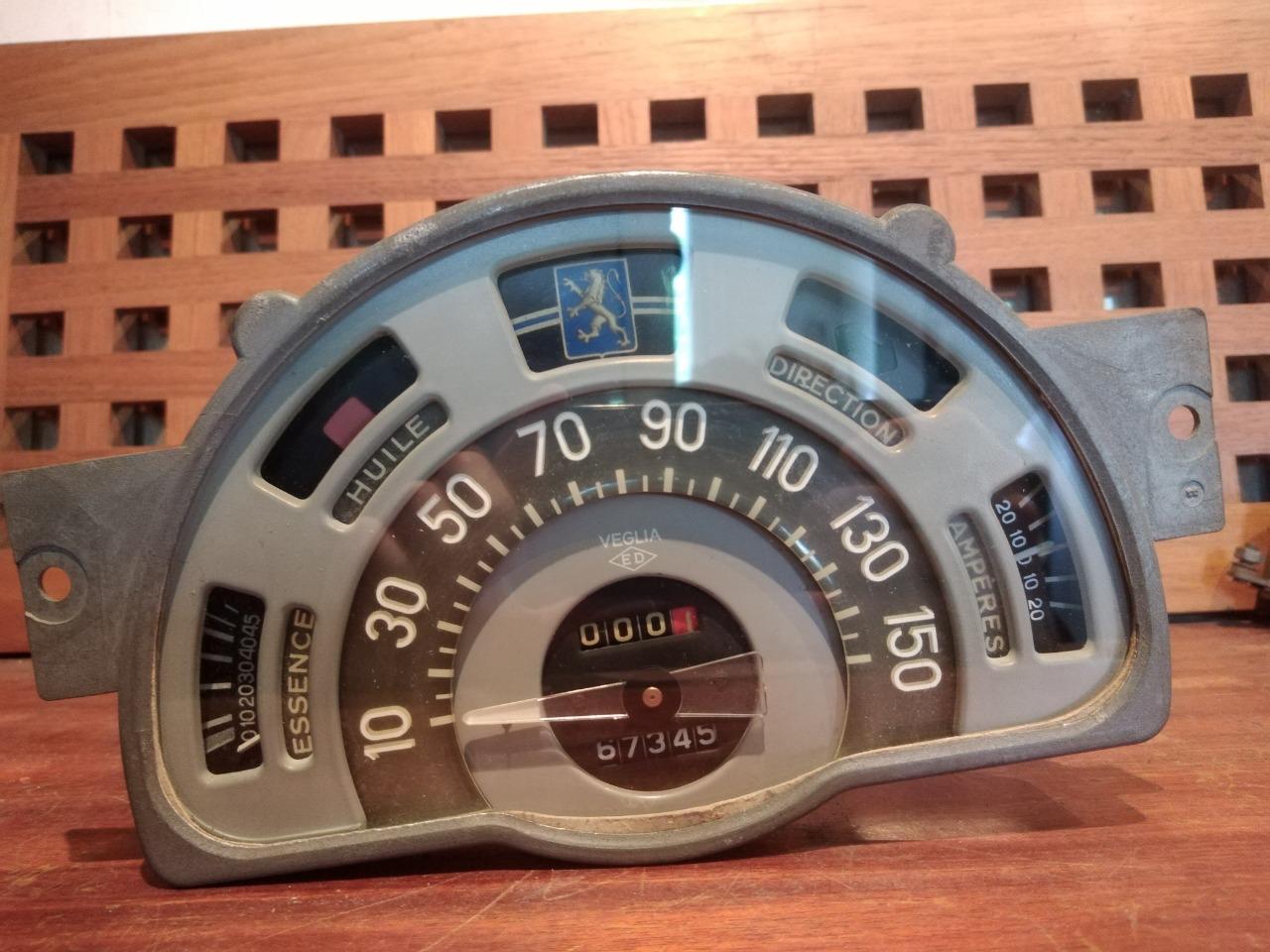 Compteur PEUGEOT 203 LesAnciennes.com