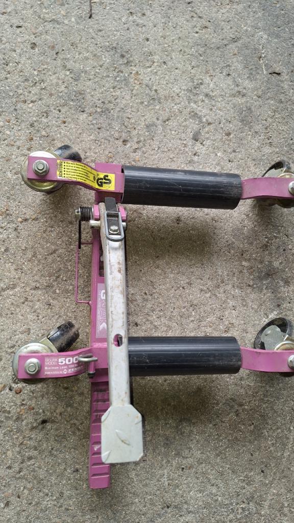 Charriots Gojak LesAnciennes.com