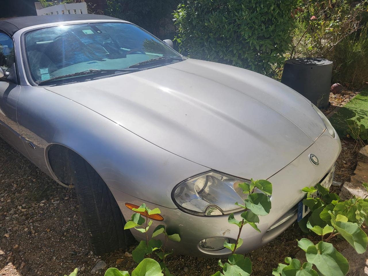 JAGUAR XK8 Cabriolet - 2001 LesAnciennes.com