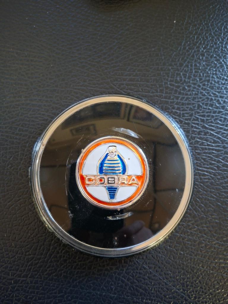 Centre de volant AC Cobra LesAnciennes.com