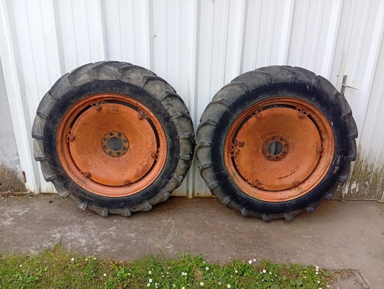 Roues RENAULT R3042 LesAnciennes.com