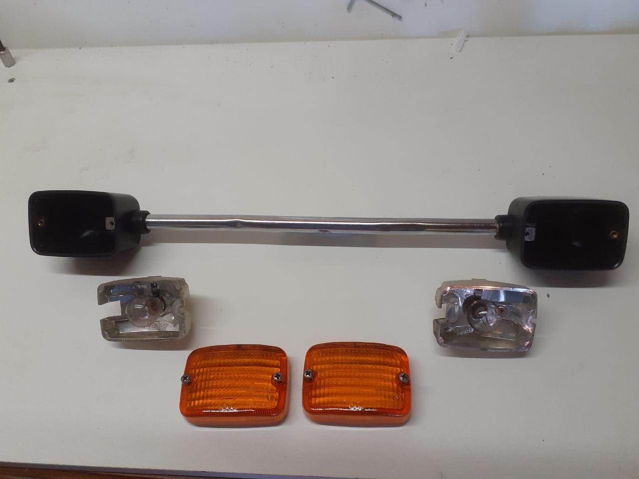 BARRE ET CLIGNOTANTS ARRIERE POUR BMW SERIE 5 6/7 LesAnciennes.com