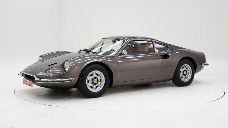 FERRARI Dino 246 GT - 1972 LesAnciennes.com