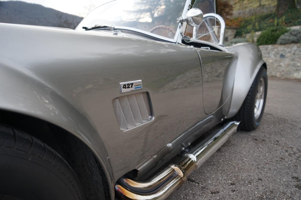 AC Cobra 427 Factory 5 Racing - 1965 LesAnciennes.com