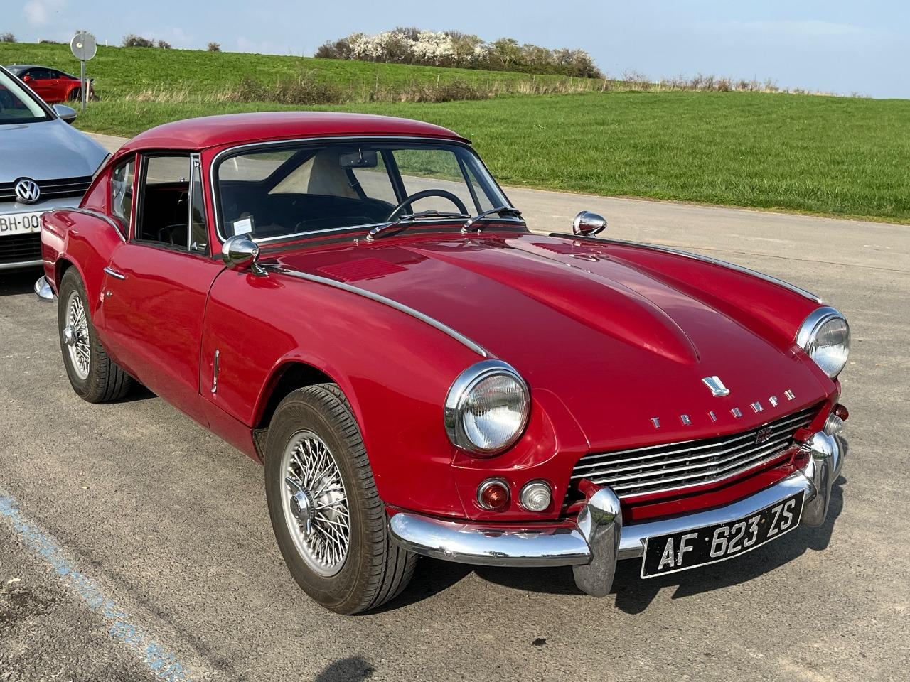 TRIUMPH GT6 Mk1 - 1967 LesAnciennes.com