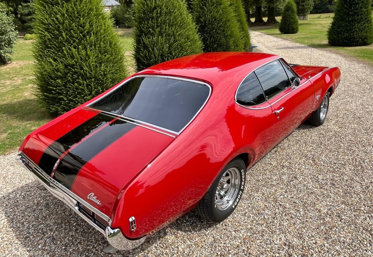 OLDSMOBILE Cutlass S - 1968 LesAnciennes.com