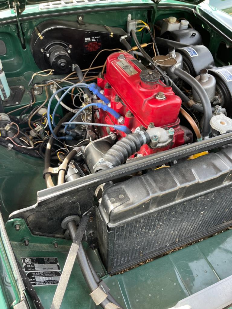MG MGB 1,8L - 1965 LesAnciennes.com