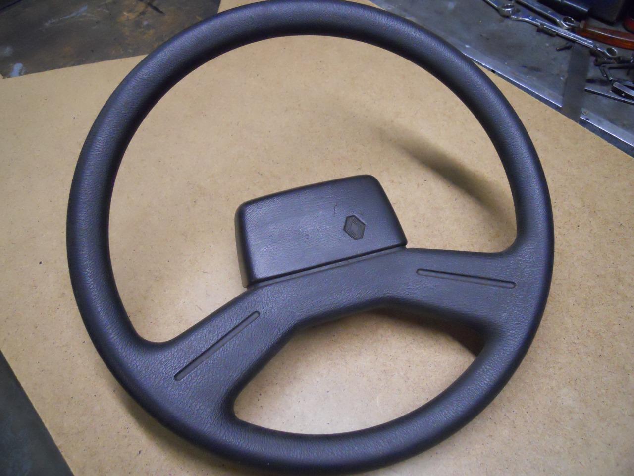 Volant RENAULT 19 (R19) LesAnciennes.com