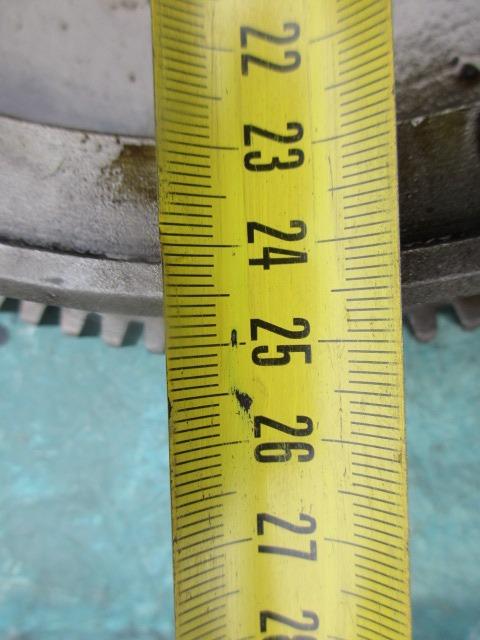Volant moteur Lancia Fulvia S1 LesAnciennes.com