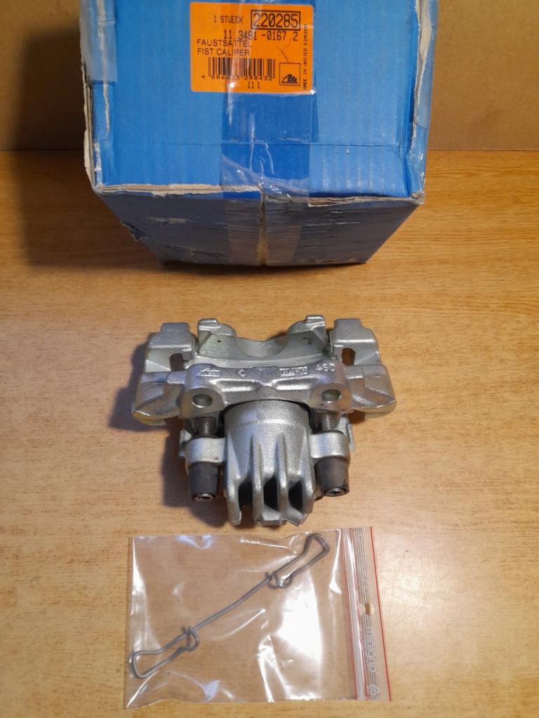 étrier de frein gauche Peugeot 205 GTI ATE 220285 LesAnciennes.com