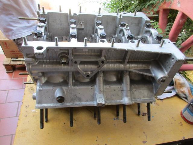 Bloc moteur Ferrari F40 LesAnciennes.com