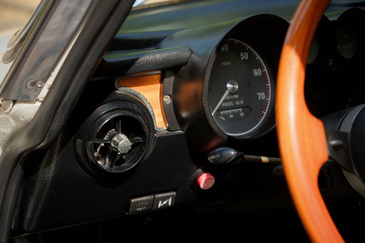 ALFA ROMEO GTV 2000 Bertone - 1972 LesAnciennes.com