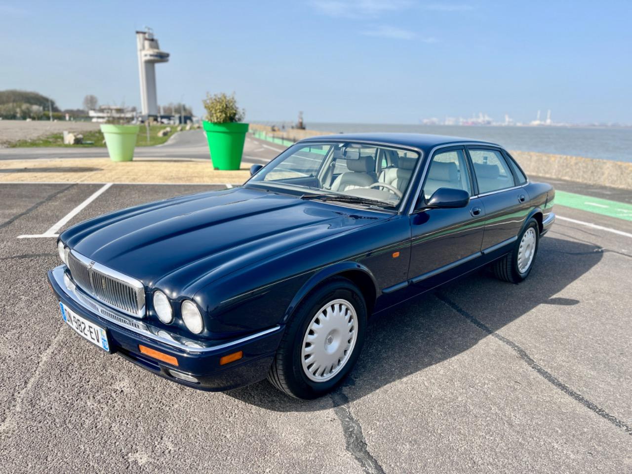 JAGUAR XJ6 3.2L - 1996 LesAnciennes.com