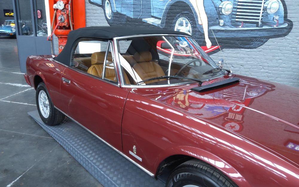 PEUGEOT 504 CABRIOLET - 1980 LesAnciennes.com