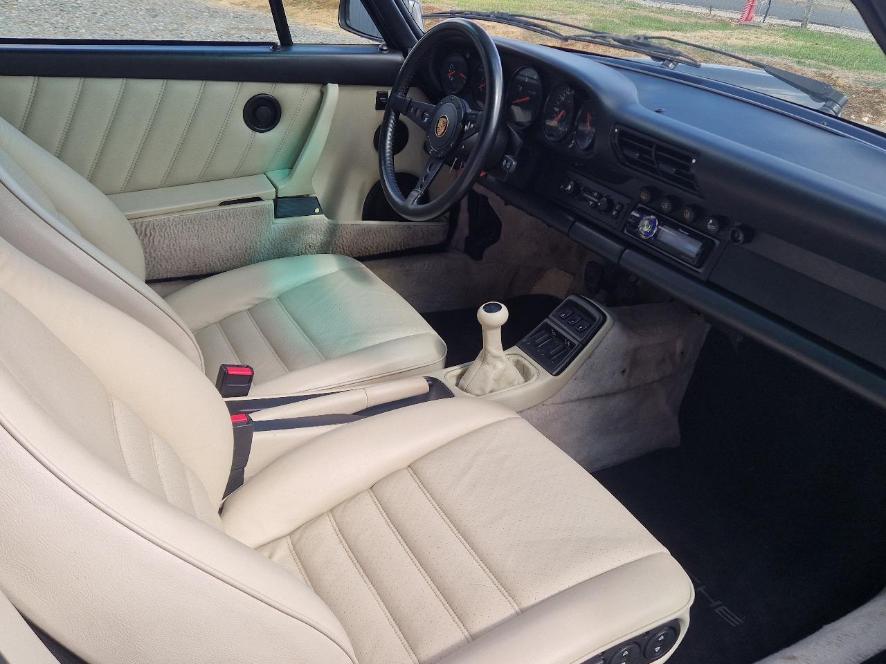 PORSCHE 911 964 CARRERA 4 CAB - 1990 LesAnciennes.com