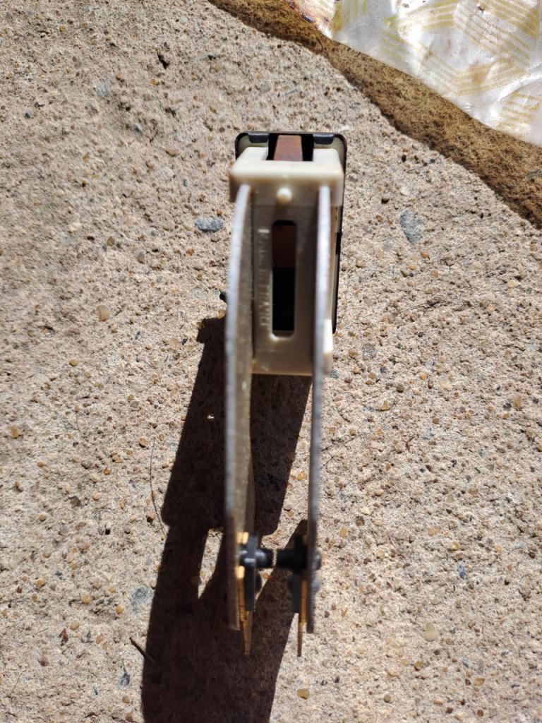 Interrupteur RENAULT 4 (R4) LesAnciennes.com