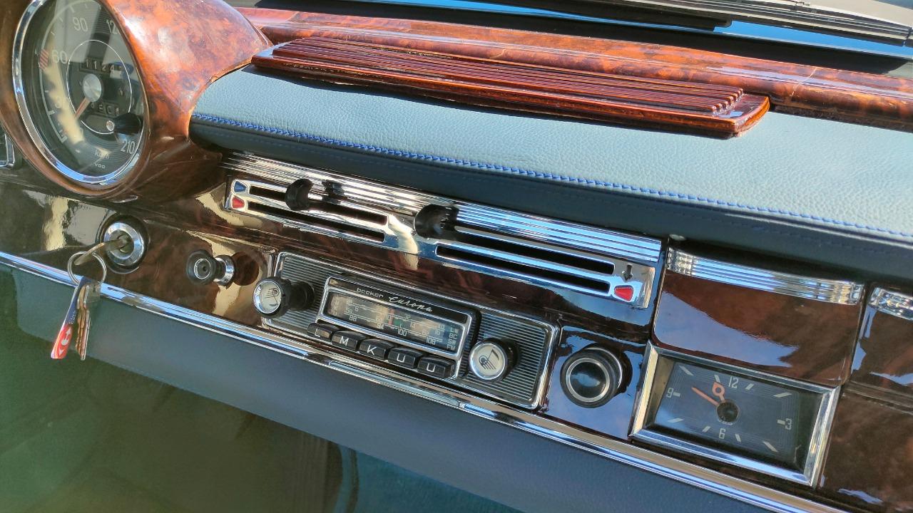 MERCEDES 220 SE Coupé W111 - 1962 LesAnciennes.com