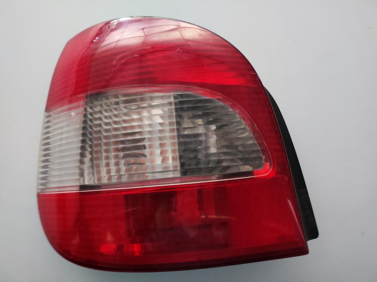 Feux RENAULT Scénic LesAnciennes.com