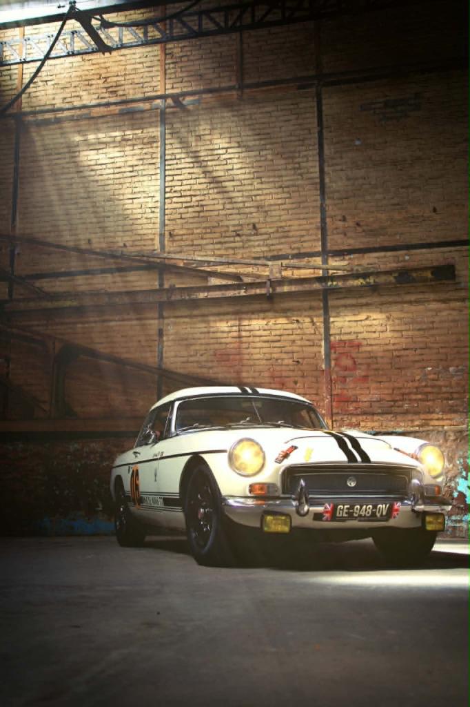 MG MGB Version US - 1977 LesAnciennes.com