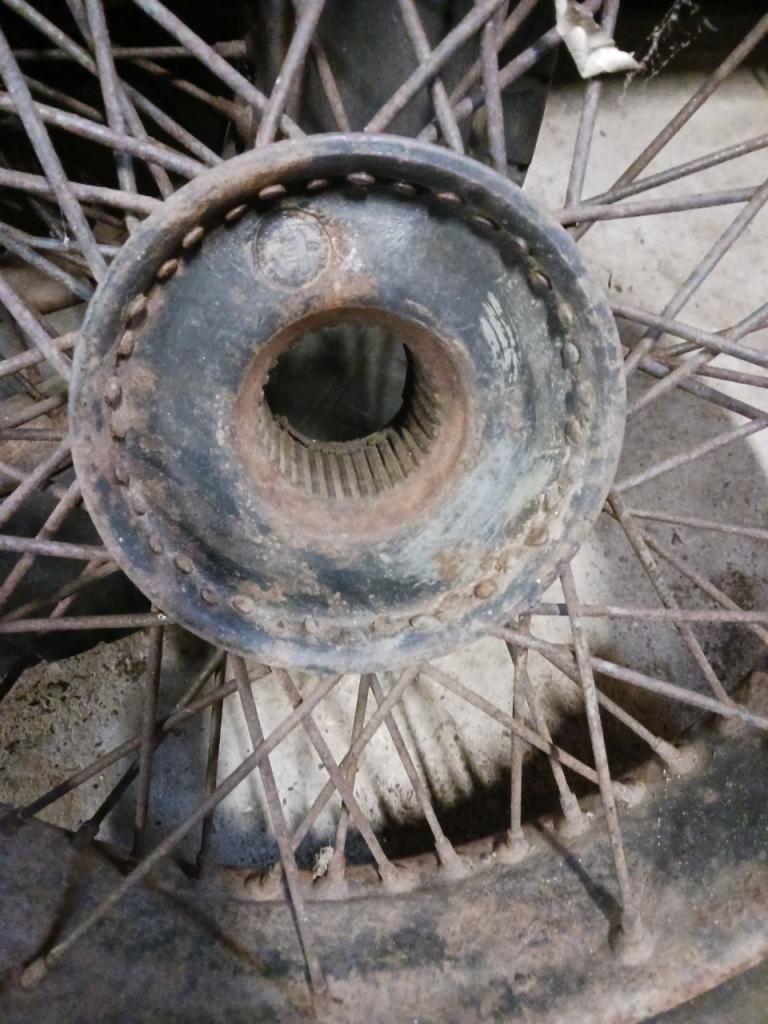Roues INCONNU inconnu LesAnciennes.com