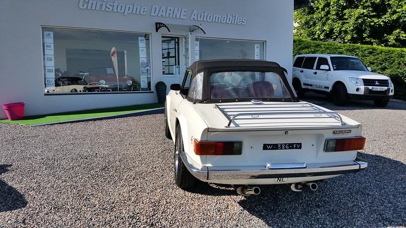 TRIUMPH TR6 2.5L PI - 1972 LesAnciennes.com