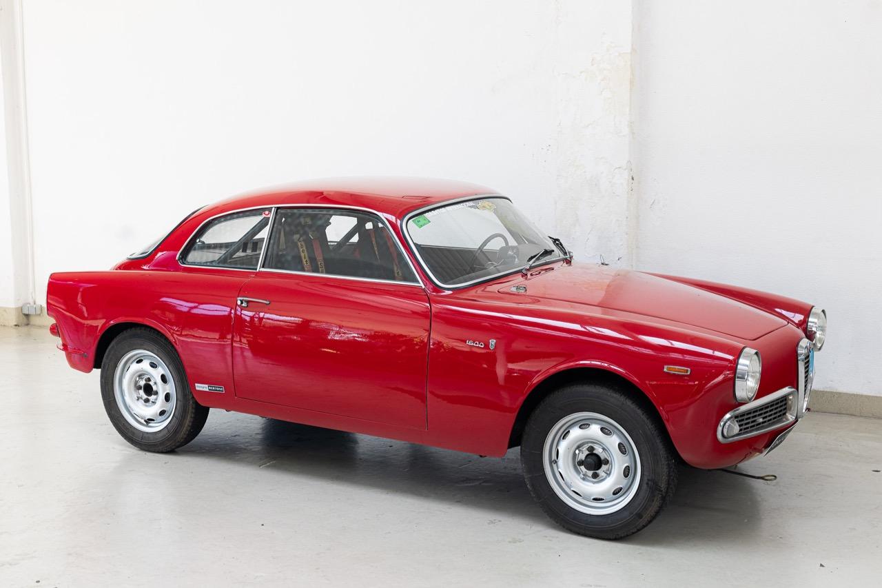 ALFA ROMEO Giulia 1600 Sprint Bertone - 1963 LesAnciennes.com