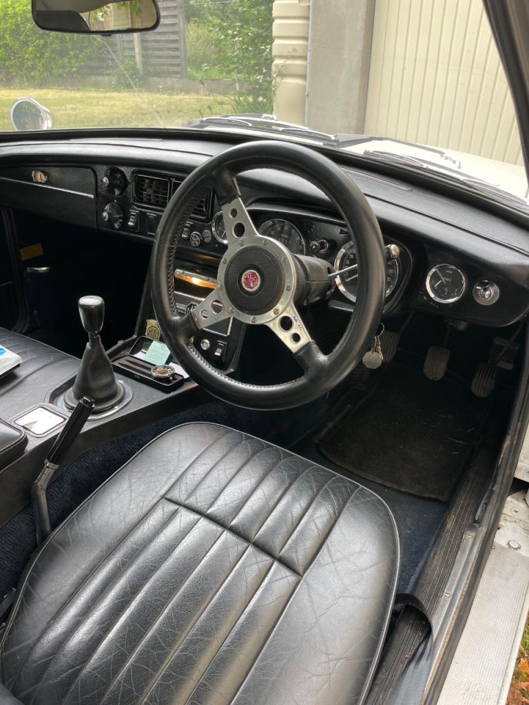 MG MGB Gt - 1973 LesAnciennes.com