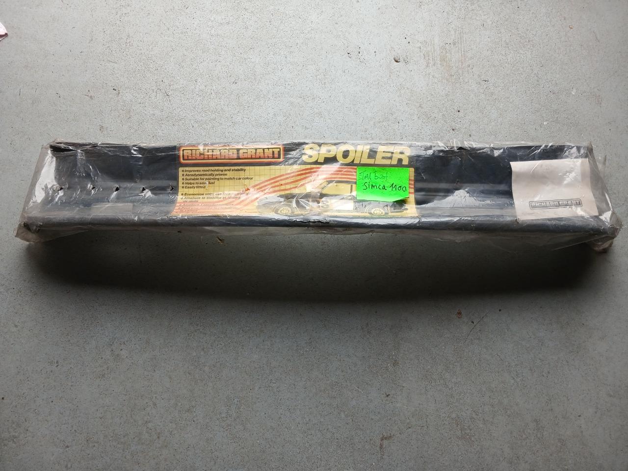 Spoiler accessoire SIMCA 1100 LesAnciennes.com