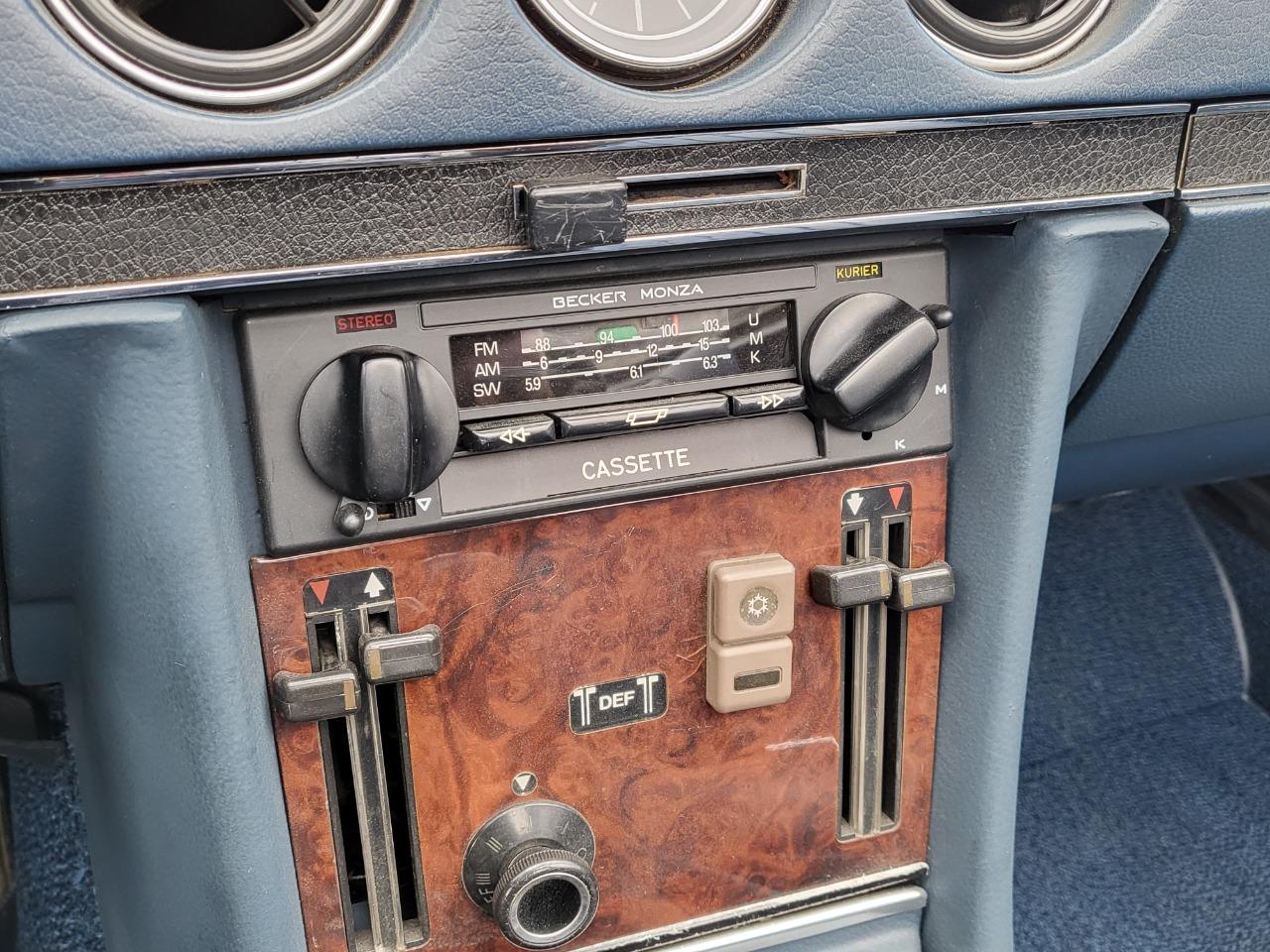 MERCEDES 350 SL R107 - 1974 LesAnciennes.com