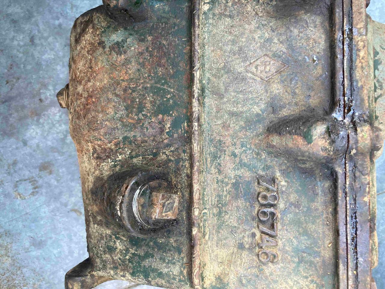 Boîte de vitesses Renault d'avant-guerre (Celtaqu LesAnciennes.com