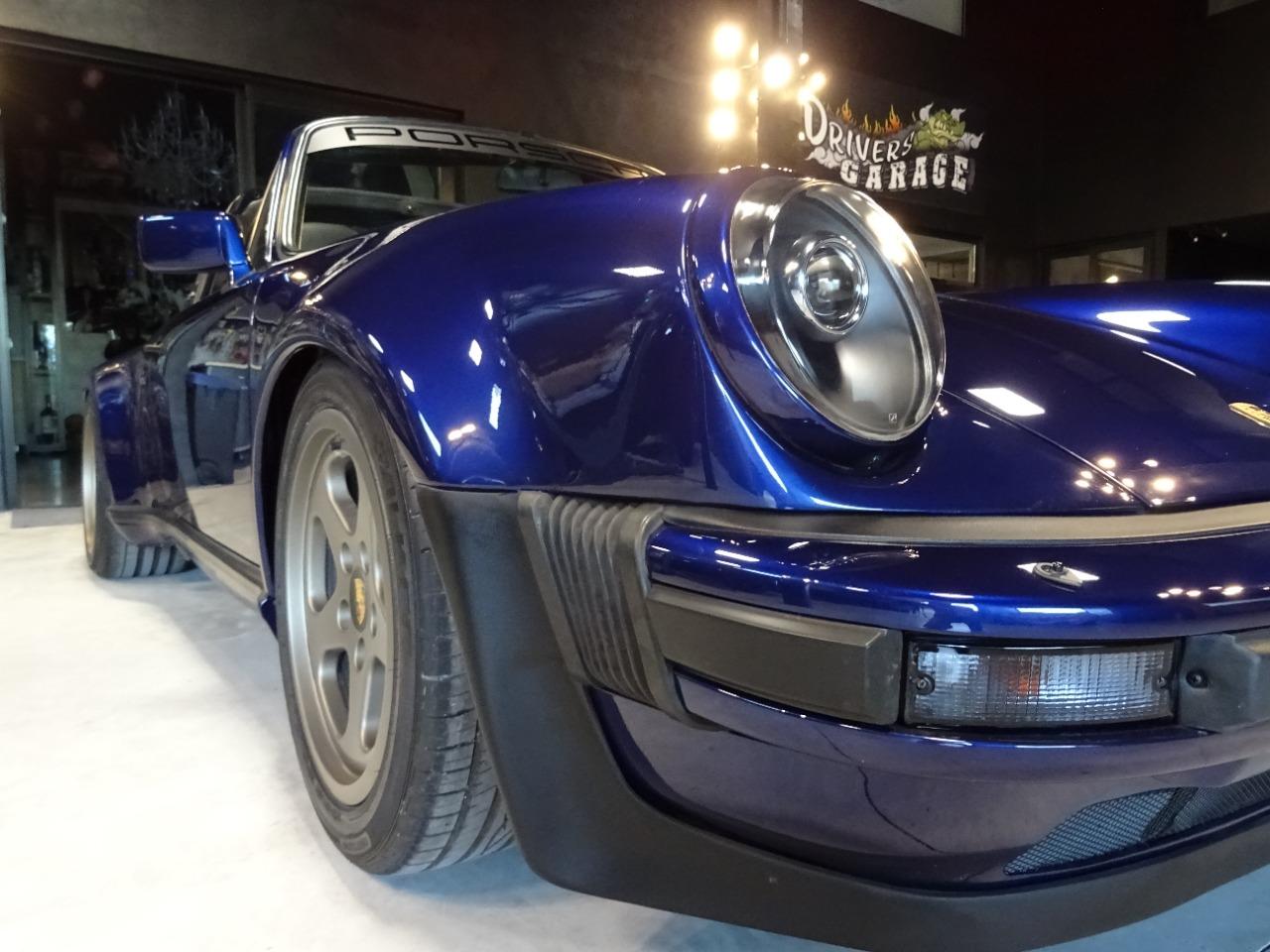 PORSCHE 911 930 g 3.2 targa - 1985 LesAnciennes.com