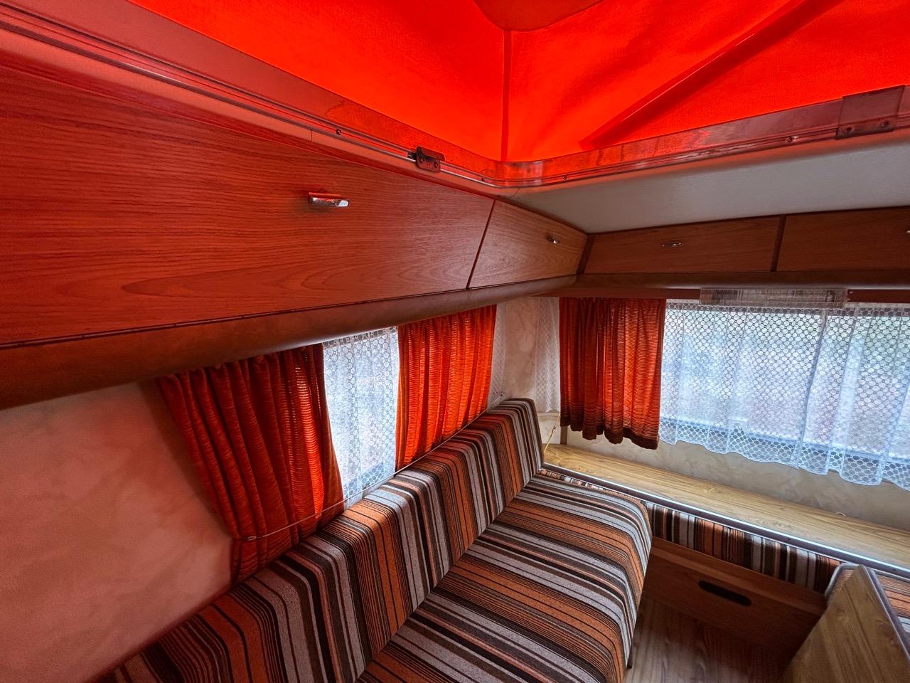 ERIBA Caravane Eriba TRITON - 1980 LesAnciennes.com