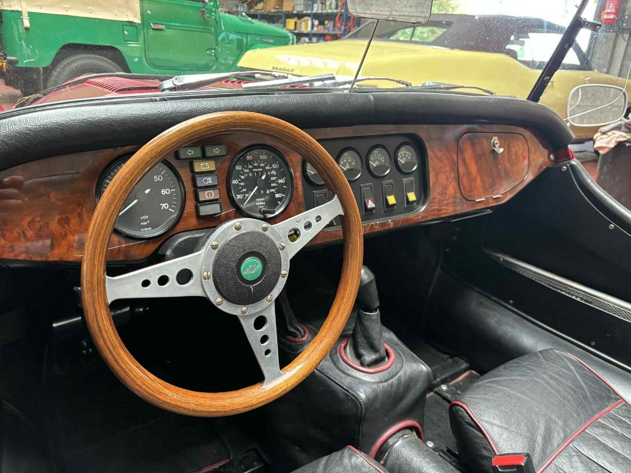MORGAN Plus 8 roadster - 1990 LesAnciennes.com
