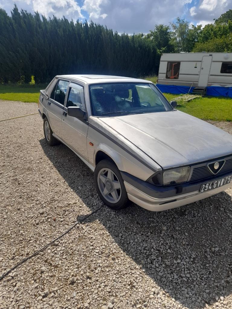 1988 Alfa Romeo 75 V6, foto 4