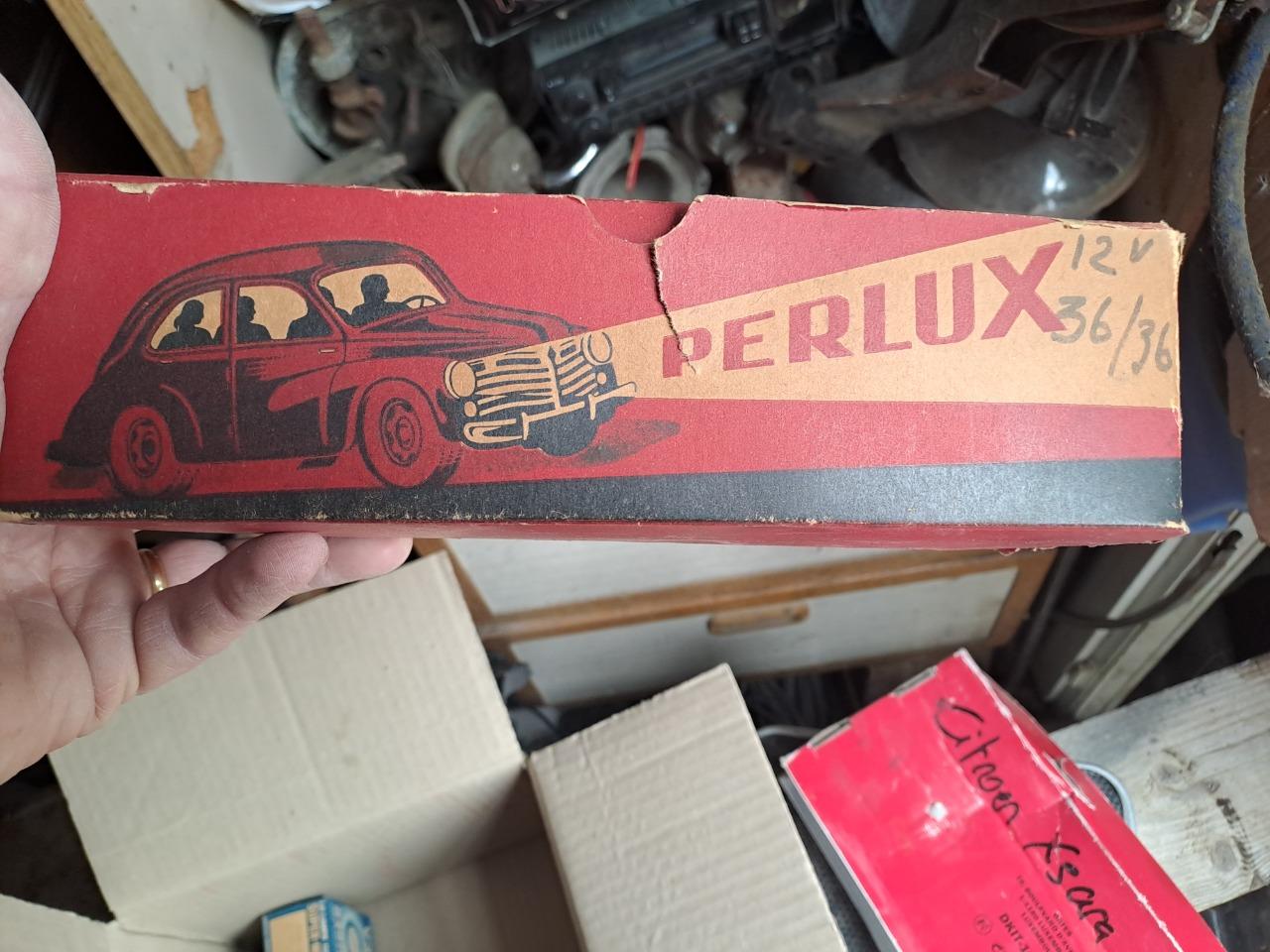 Ampoules DIVERS Divers LesAnciennes.com