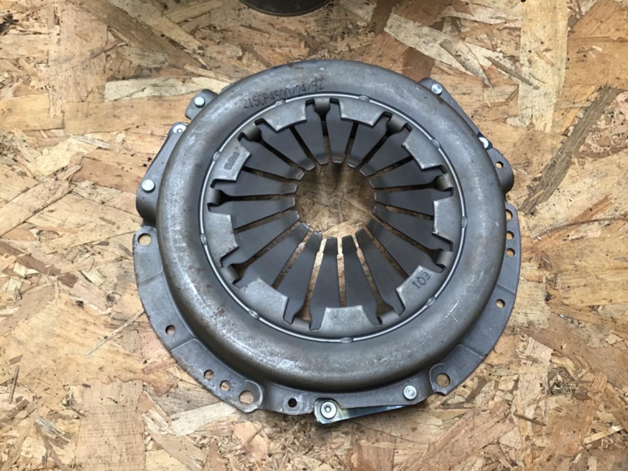 EMBRAYAGE VOLVO 240/242/244/245/264/740 LesAnciennes.com