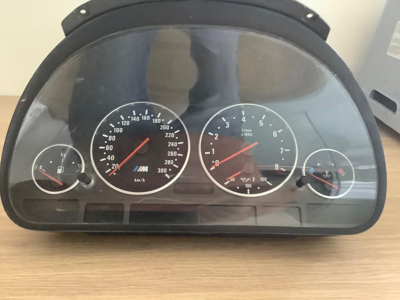 Bloc compteur BMW M5 e 39 Série 5 e 39 LesAnciennes.com