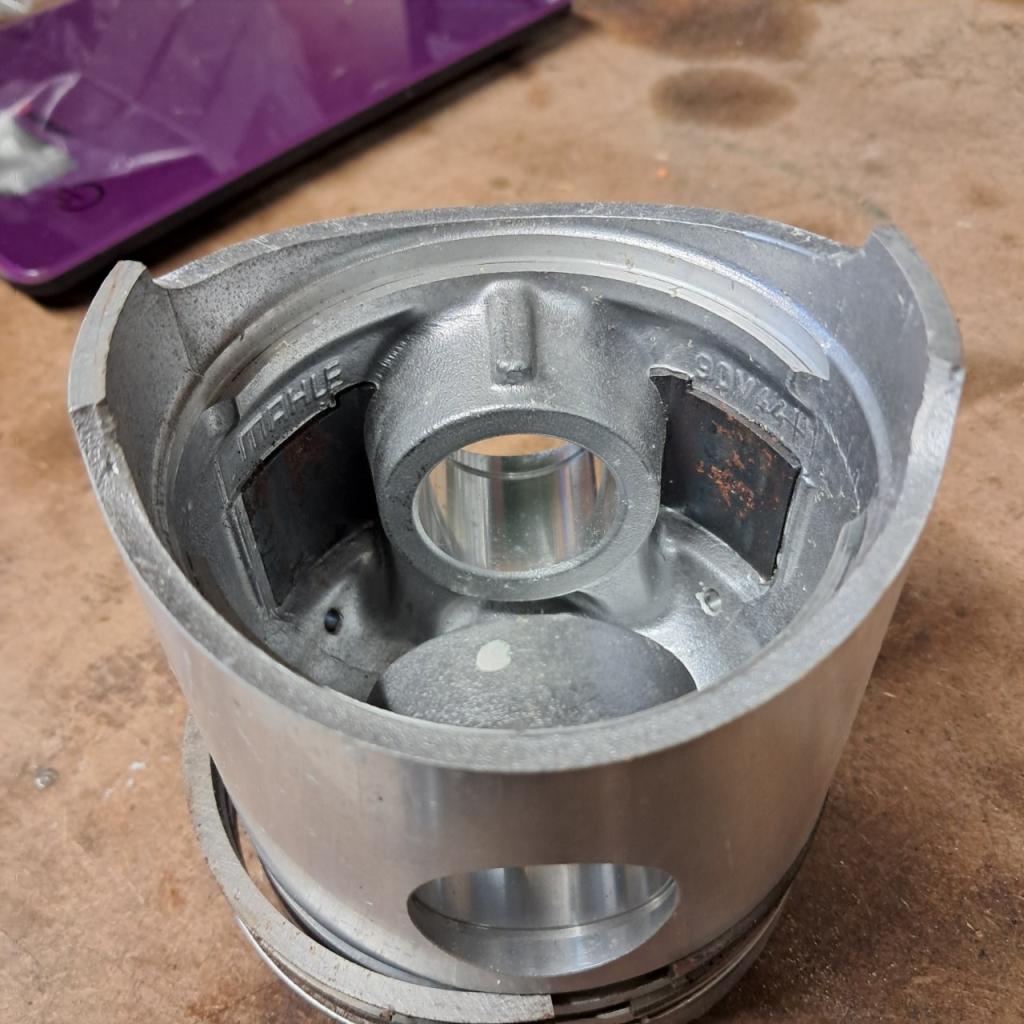 Piston segment 90,48mm moteur HATZ LesAnciennes.com