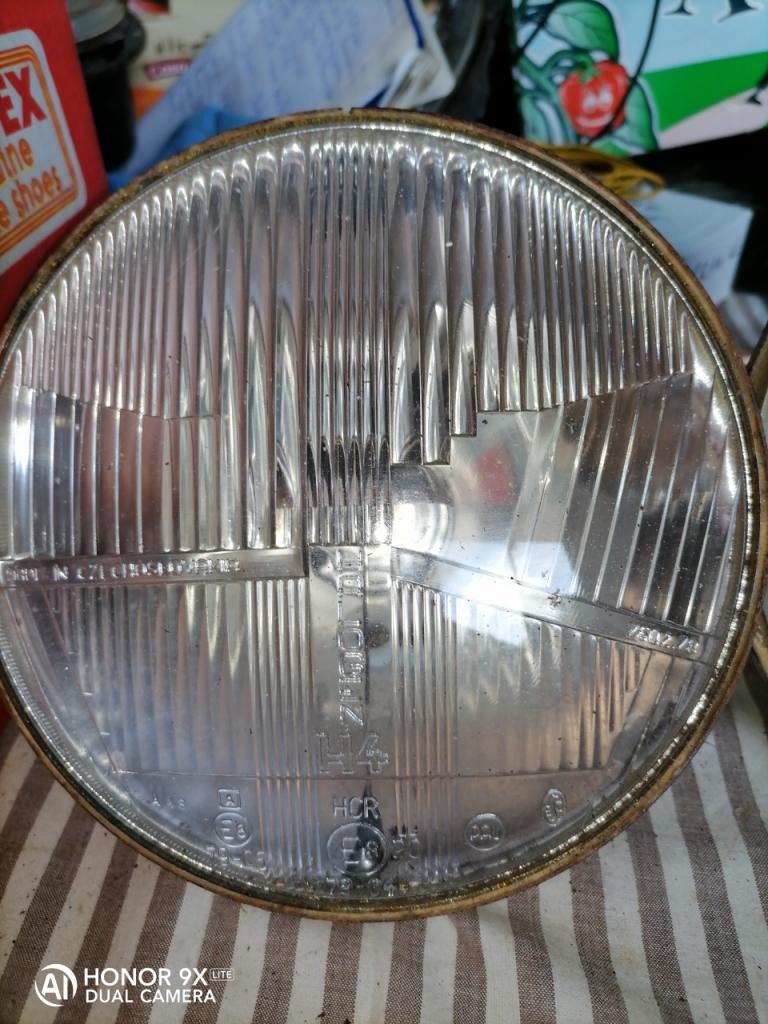 Phares halogène H4 LesAnciennes.com