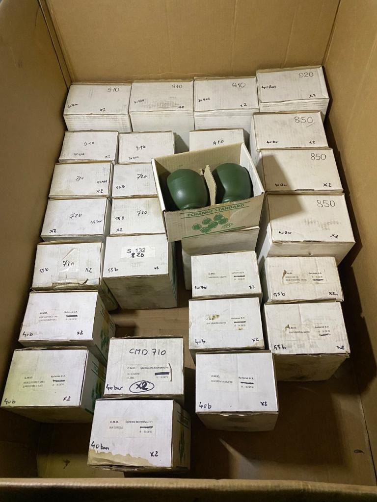 Sphère hydraulique citroen LesAnciennes.com