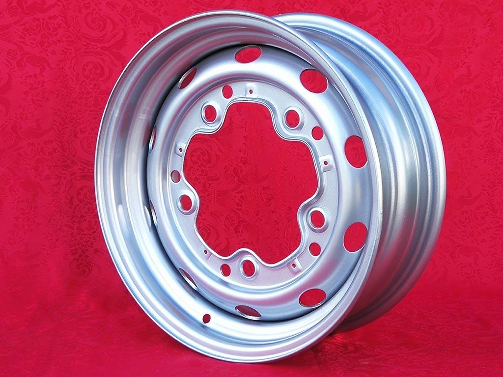 1 pc. jante Volkswagen Beetle Kafer Maggiolino T1 LesAnciennes.com
