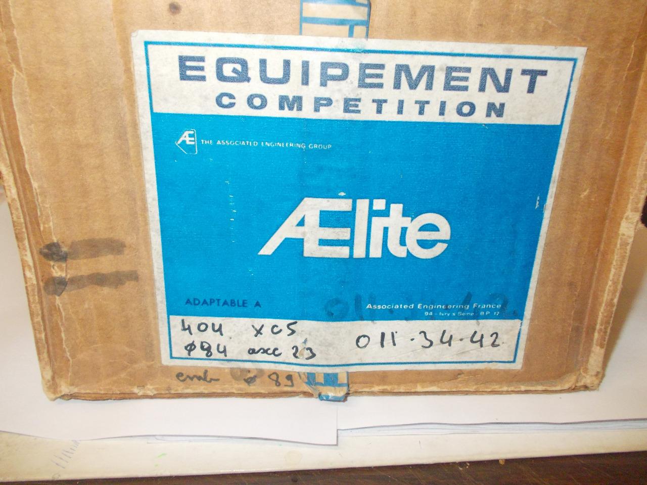 Kit complet chemises pistons PEUGEOT 404 Dia 84/23 LesAnciennes.com