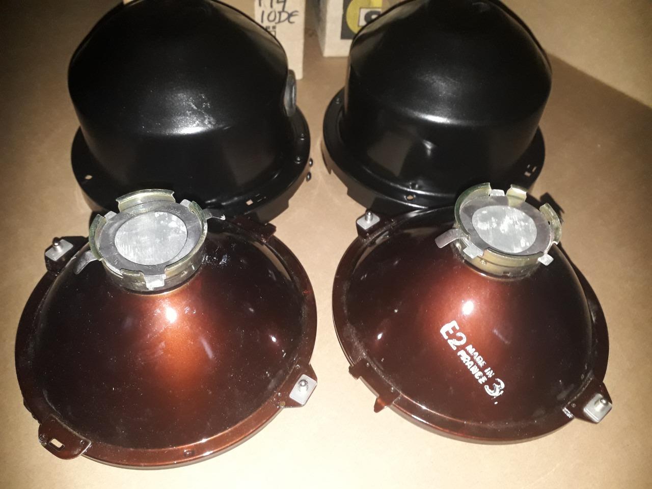 Phares NEUFS RENAULT Dauphine Ondine R8 R4 LesAnciennes.com