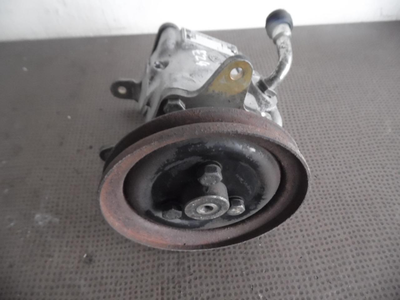 POMPE DIRECTION ASSISTEE 32411127636 BMW 635 E24 LesAnciennes.com