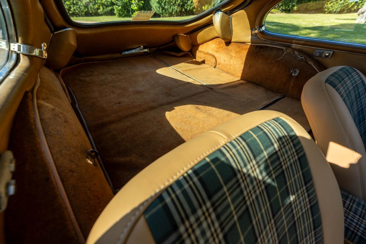 JAGUAR Type E Coupé - 1971 LesAnciennes.com