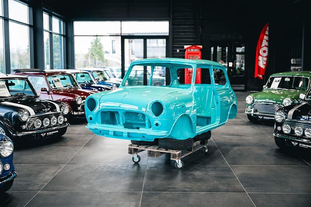 ROVER Mini Custom Project MPI - 1997 LesAnciennes.com