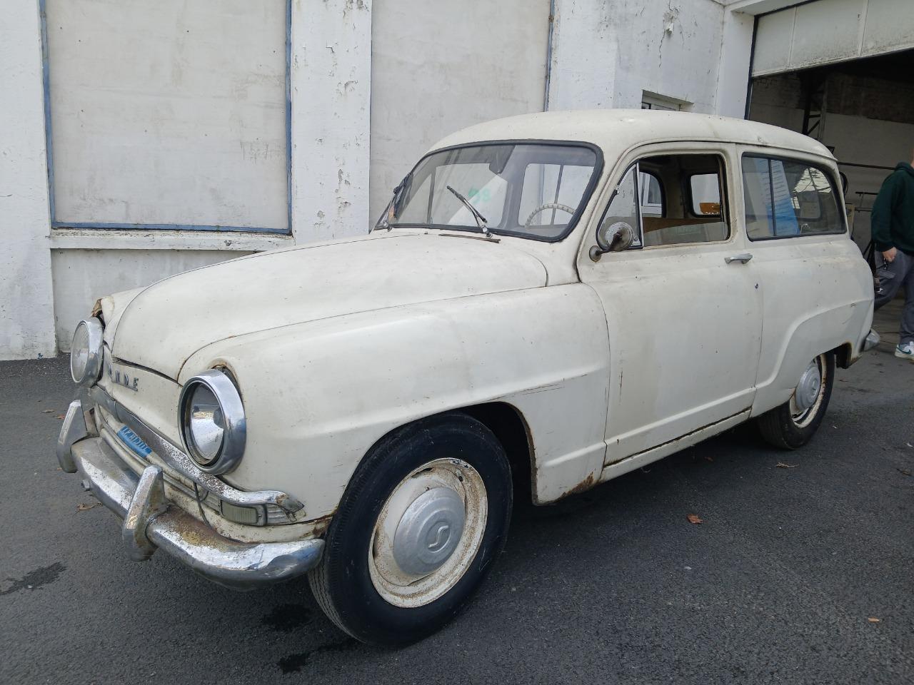 SIMCA Aronde Chatelaine - 1958 LesAnciennes.com