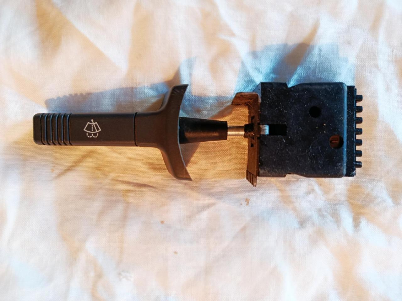 Commodo RENAULT Super 5 LesAnciennes.com